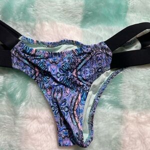 Patterned Bikini Bottom with Black Straps